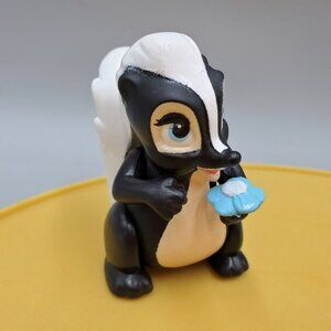 Disney Flower the Skunk Pvc Figure from Bambi Poseable 2.5 inch Cake Topper